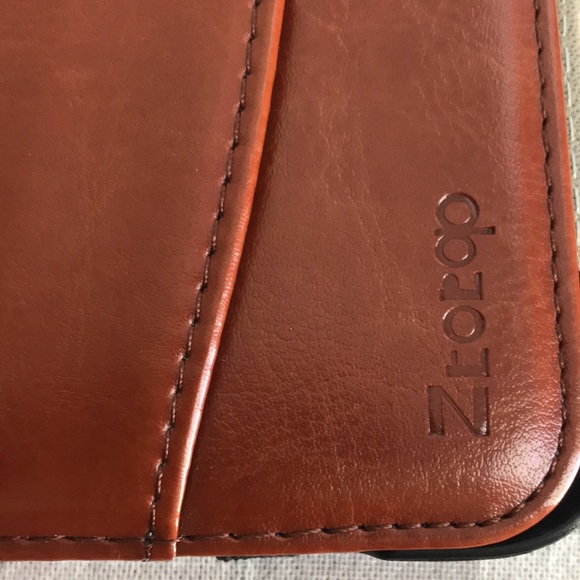 Brown iPad case - Picture 6 of 9